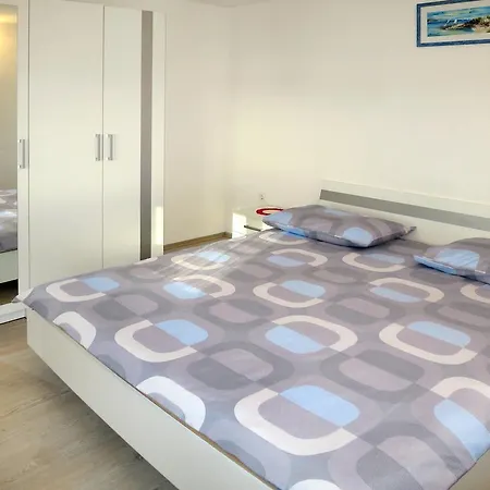 בית נופש Ferienhaus Rogoznica 402s *