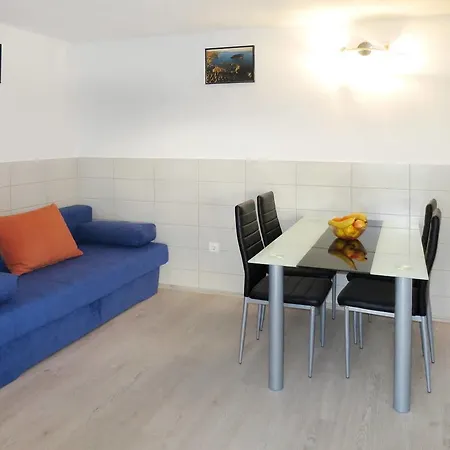 Ferienhaus Rogoznica 402s