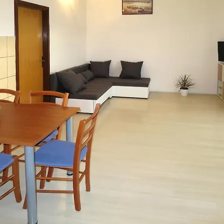 Ferienhaus Rogoznica 402s בית נופש רוגוזניצה