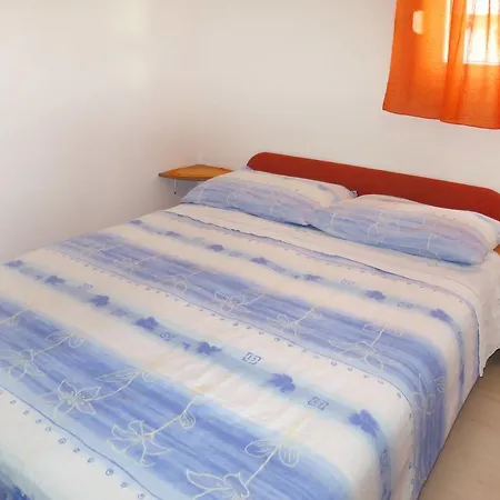 Ferienhaus Rogoznica 402s